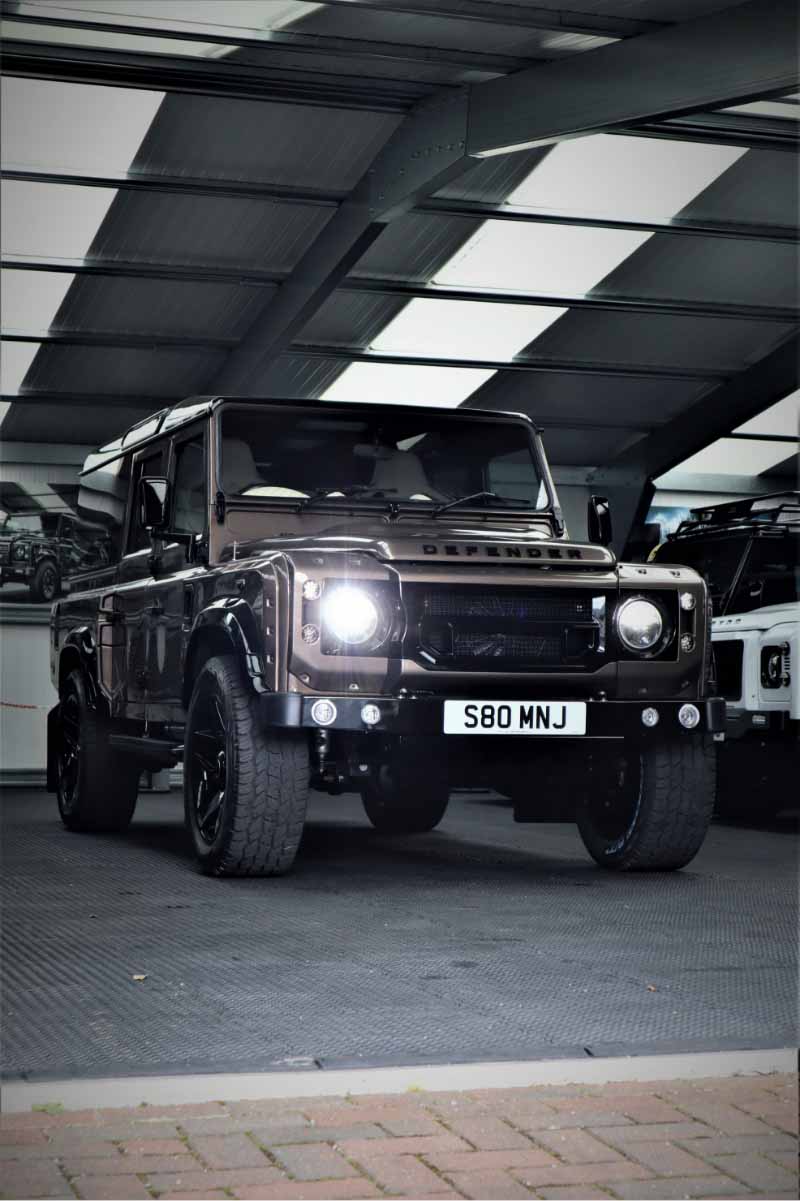 Land Rover Defender