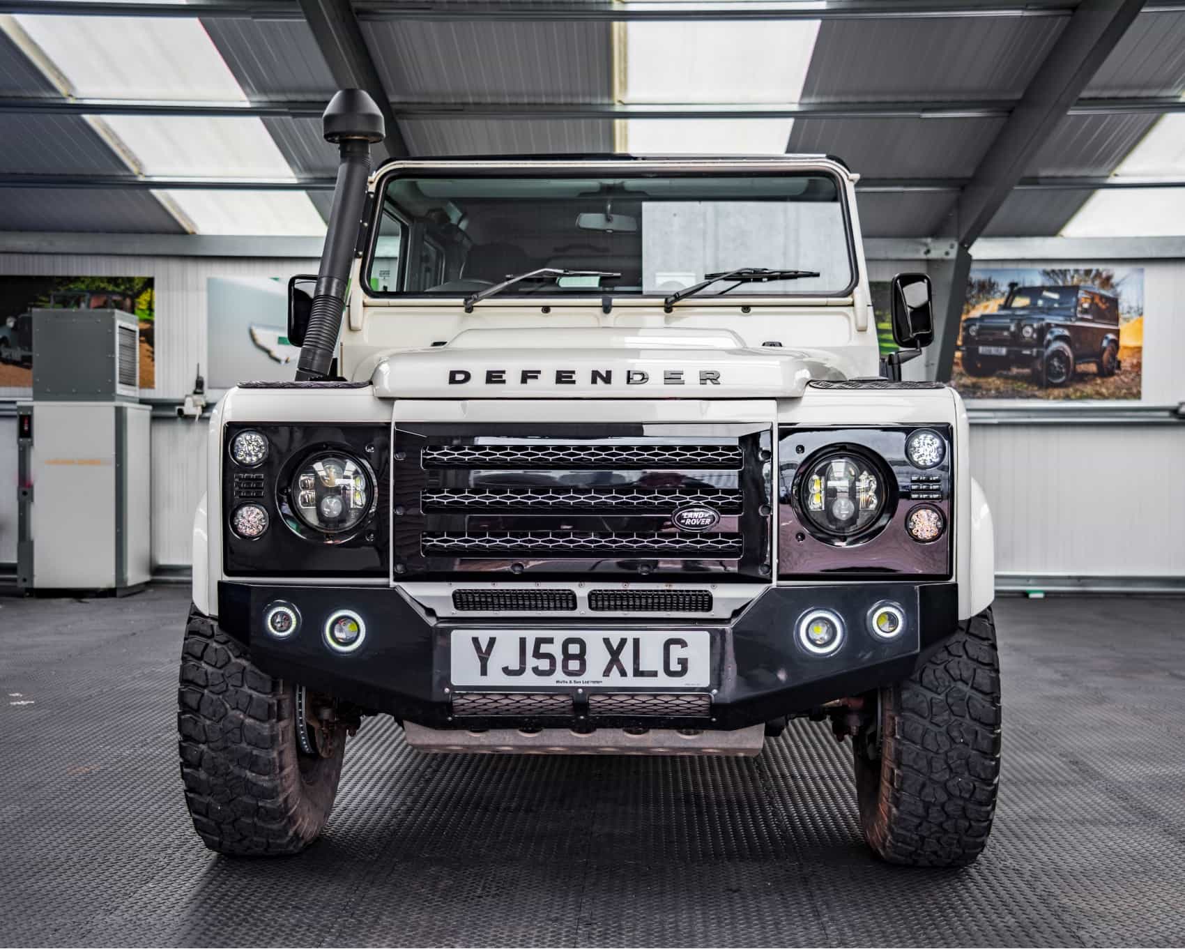 Land Rover Defender